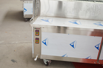 潤(rùn)禾廚業(yè)(圖)-重慶無(wú)煙燒烤車(chē)廠(chǎng)家直銷(xiāo)-重慶無(wú)煙燒烤車(chē)