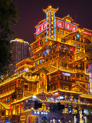 金色洪崖洞。拍攝于重慶地區(qū)洪崖洞!