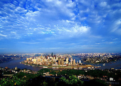 重慶 一座融合山水與光影的全景視覺之城